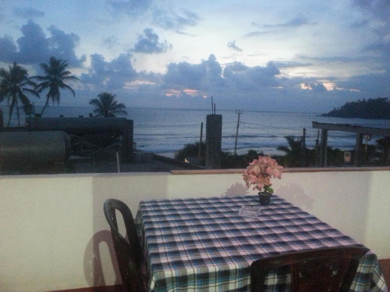 Sun Ocean Inn Mirissa Exterior foto