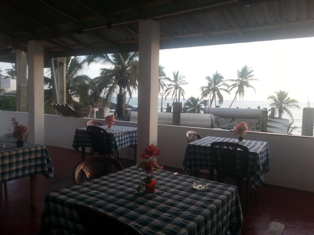 Sun Ocean Inn Mirissa Exterior foto