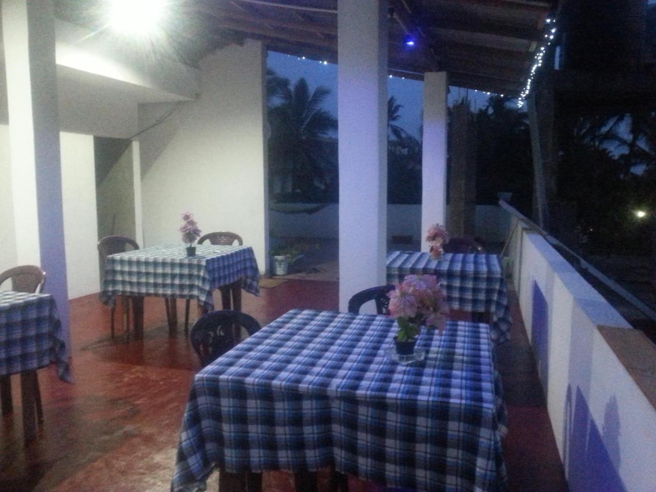 Sun Ocean Inn Mirissa Exterior foto